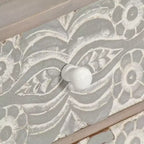 Meuble TV blanc et gris en bois d'acacia massif avec motifs sculptés à la main, 6 compartiments de rangement