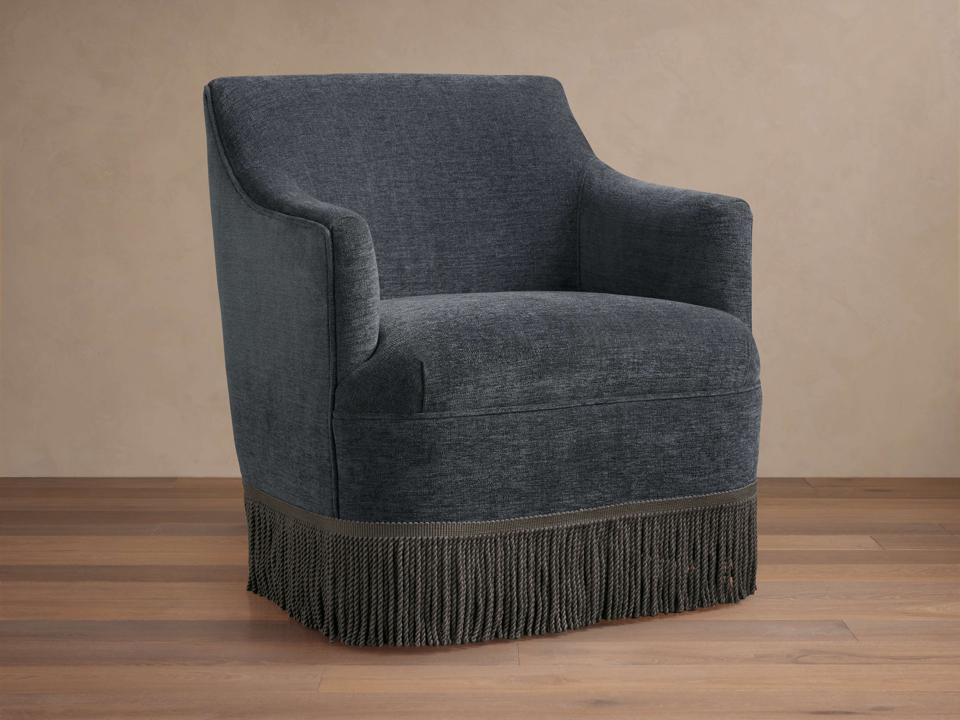 Fauteuil pivotant Fringe avec coussin en mousse et fibres de polyester