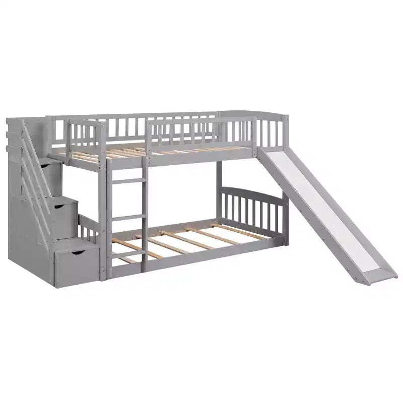 Lit superposé enfant en bois, deux places superposées, avec toboggan et escalier de rangement