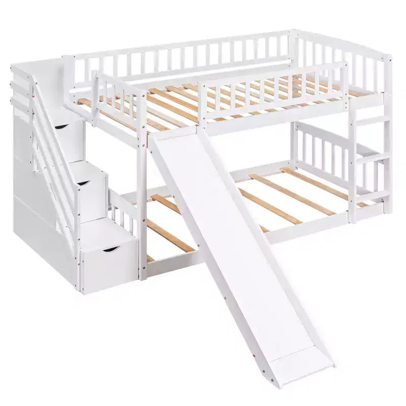 Lit superposé enfant en bois, deux places superposées, avec toboggan et escalier de rangement