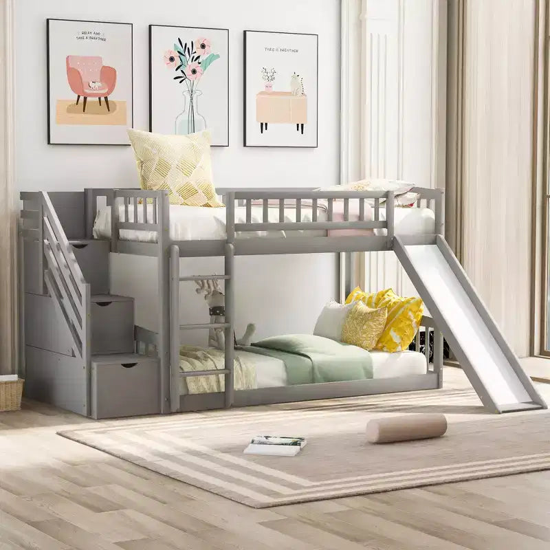 Lit superposé enfant en bois, deux places superposées, avec toboggan et escalier de rangement