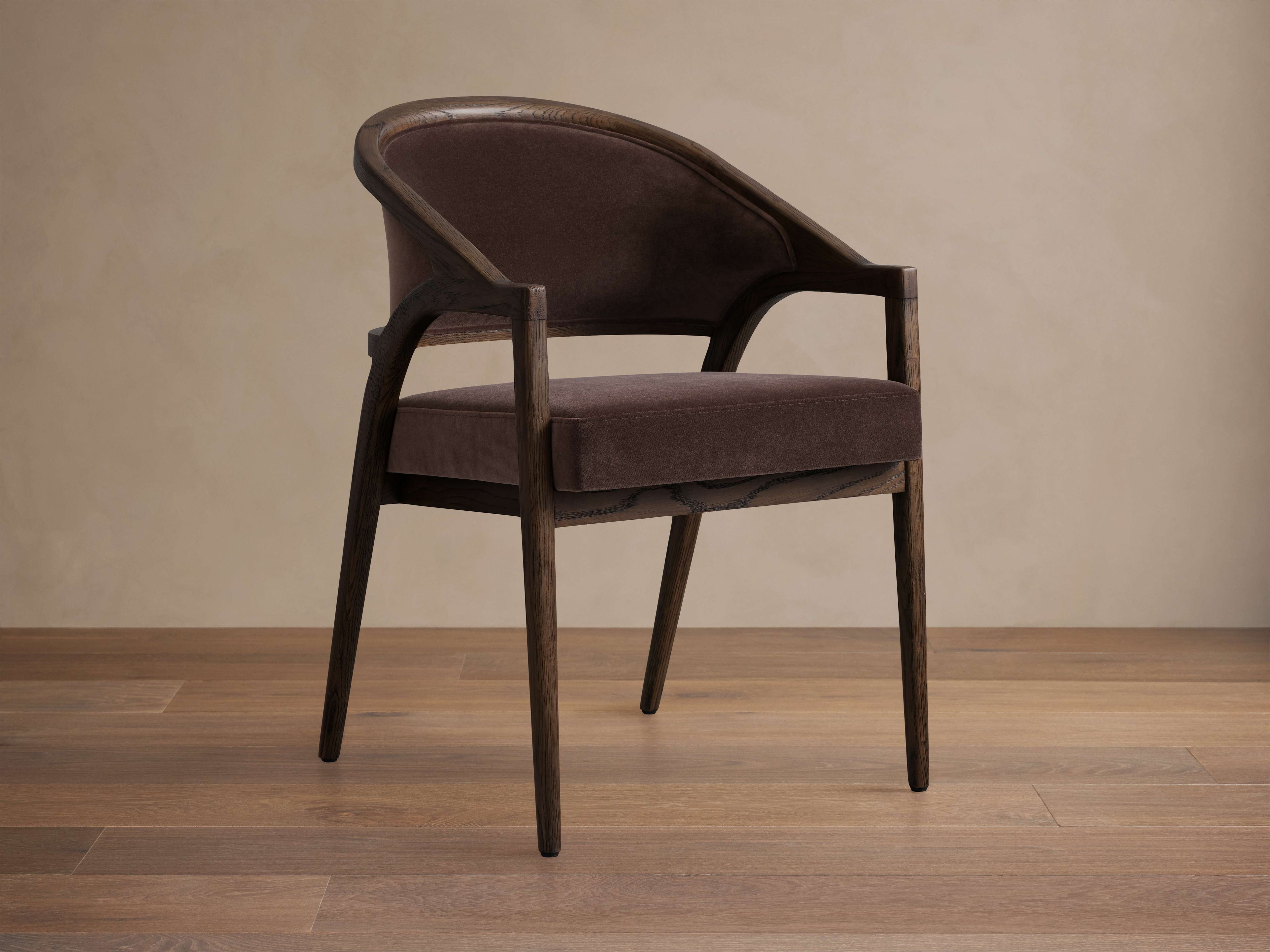 Chaise de salle à manger en chêne massif avec dossier et assise rembourrés