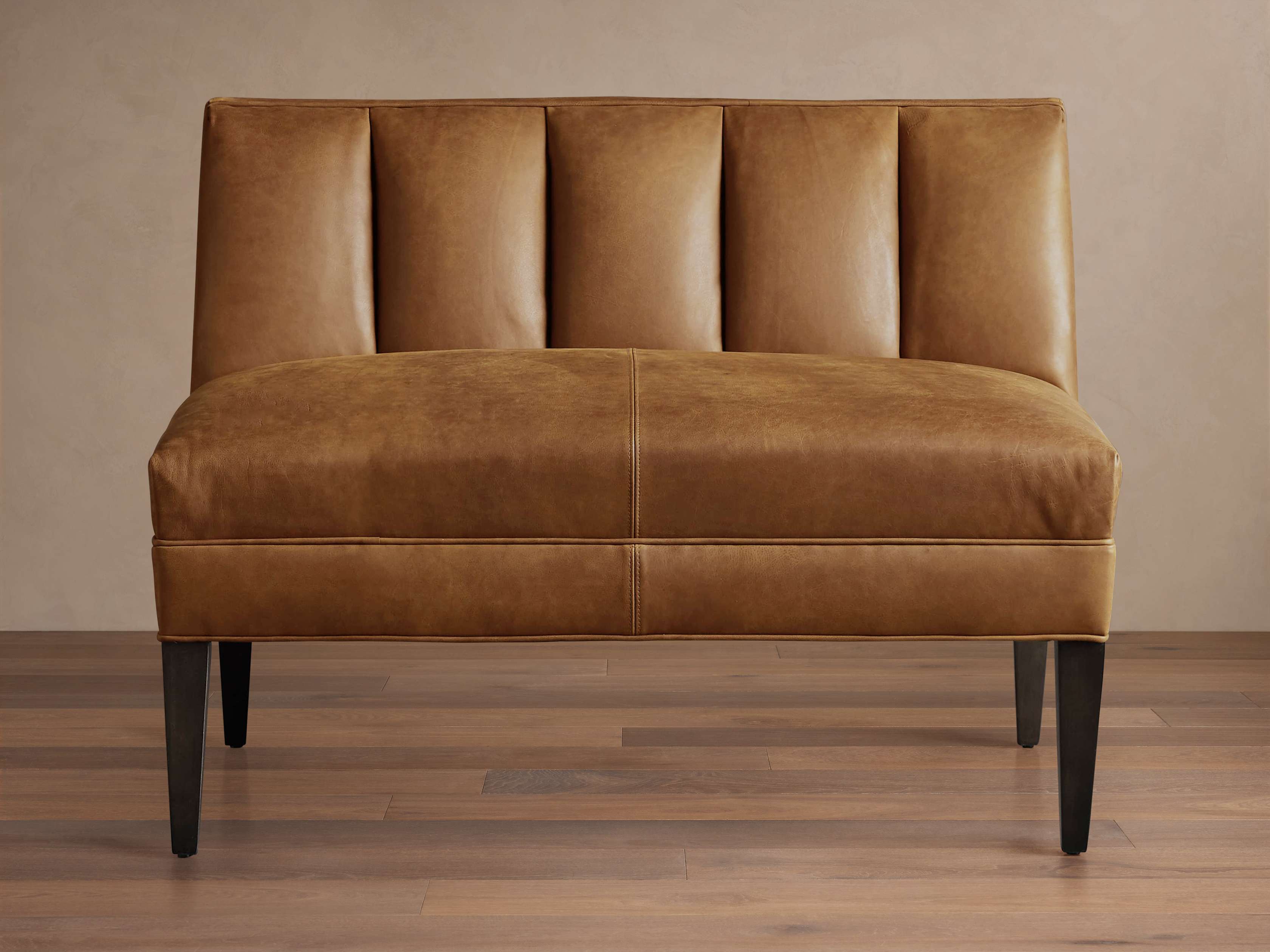Banc en cuir recyclé matelassé