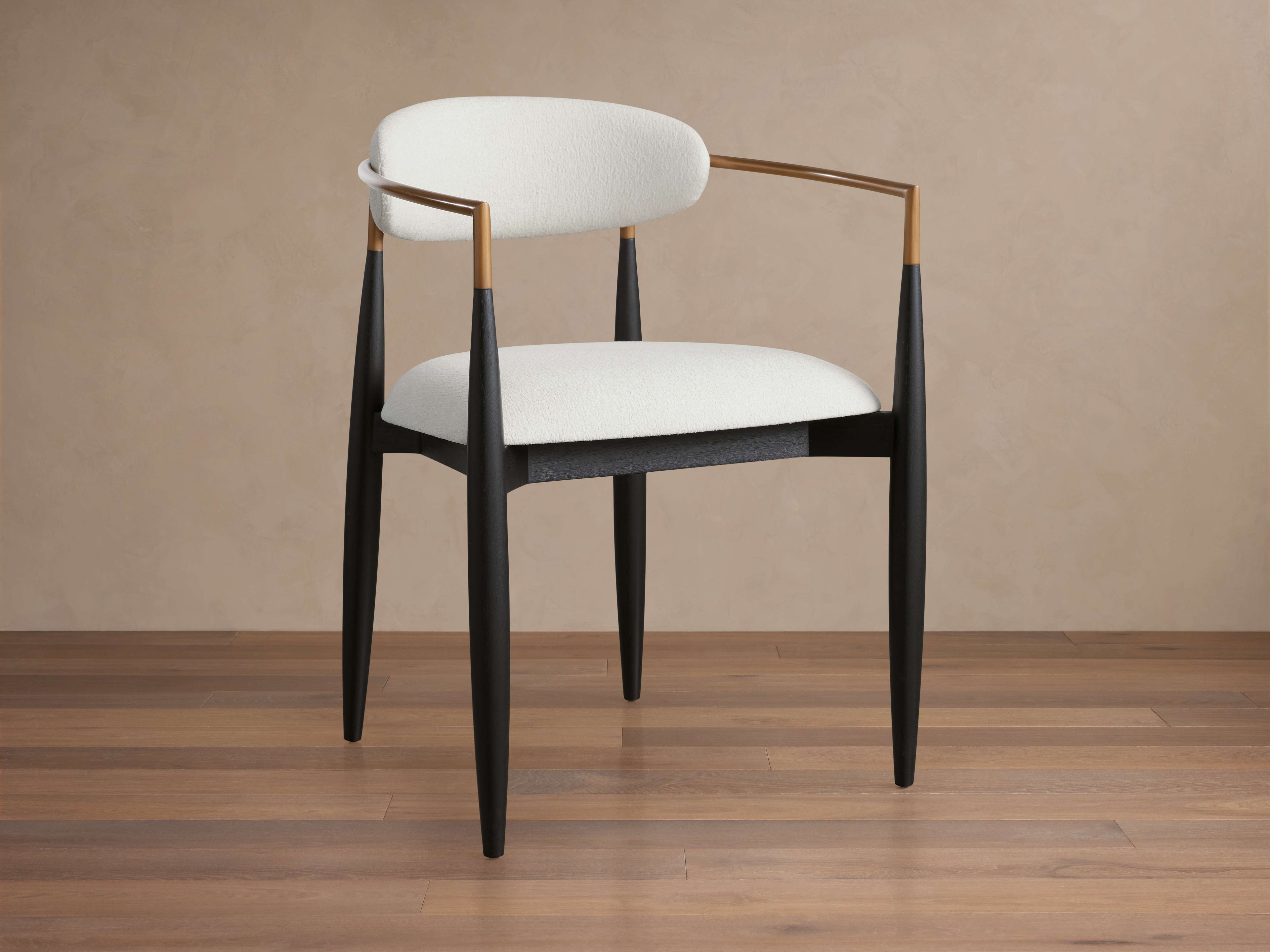 Chaise de salle à manger capitonnée avec accoudoirs en tissu anti-taches haute performance