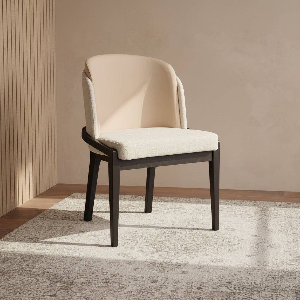 Chaise de salle à manger italienne en frêne avec dossier en tissu superposé